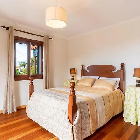 Ferienhaus Fuer 6 Personen Ca 300 Qm In Estreito Da Calheta, Madeira Suedkueste Von Madeira Holiday home