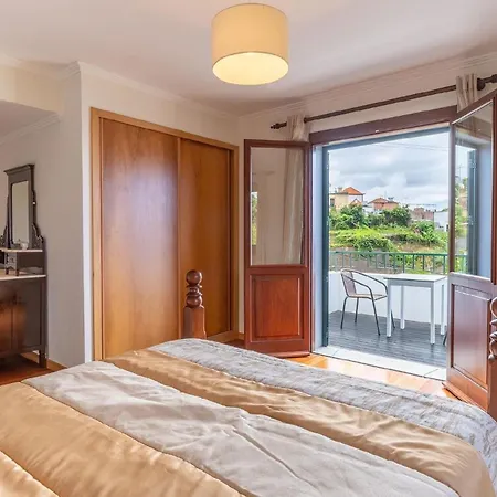 Ferienhaus Fuer 6 Personen Ca 300 Qm In Estreito Da Calheta, Madeira Suedkueste Von Madeira Holiday home