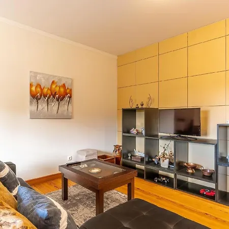 Ferienhaus Fuer 6 Personen Ca 300 Qm In Estreito Da Calheta, Madeira Suedkueste Von Madeira Holiday home