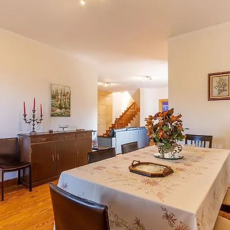 Ferienhaus Fuer 6 Personen Ca 300 Qm In Estreito Da Calheta, Madeira Suedkueste Von Madeira Estreito Da Calheta